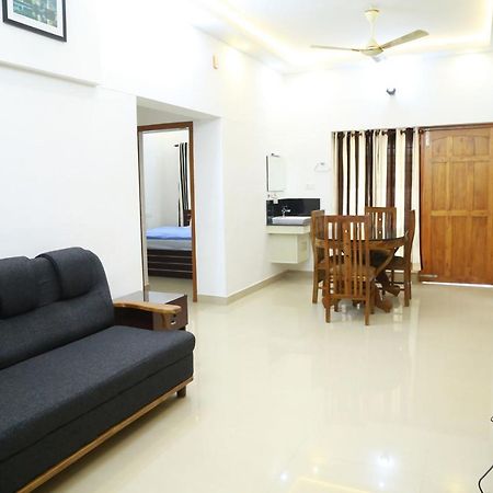 Down Town Holidays Thiruvananthapuram Εξωτερικό φωτογραφία